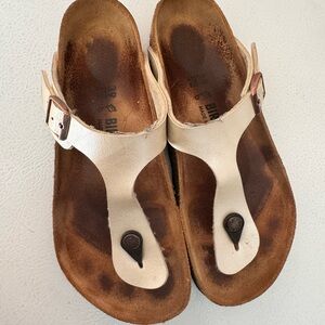 Birkenstock Gizeh Metallic Cream Thong Sandals